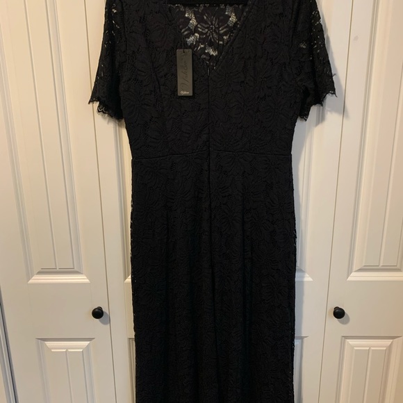 VF Show Dress - Picture 2 of 4